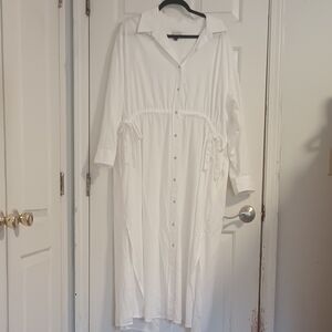 Universal Thread Classic White Button-Down Dress